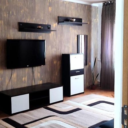 Lora'S House Apartman Nagyvárad Kültér fotó