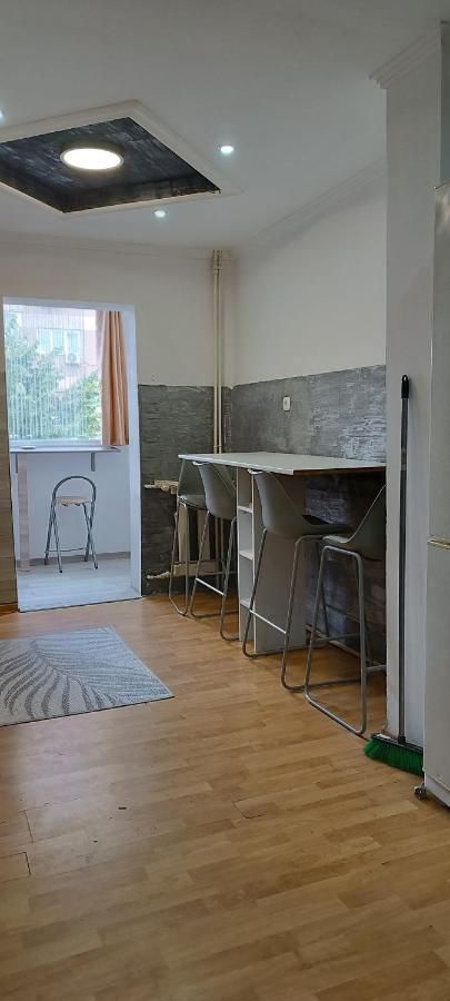 Lora'S House Apartman Nagyvárad Kültér fotó